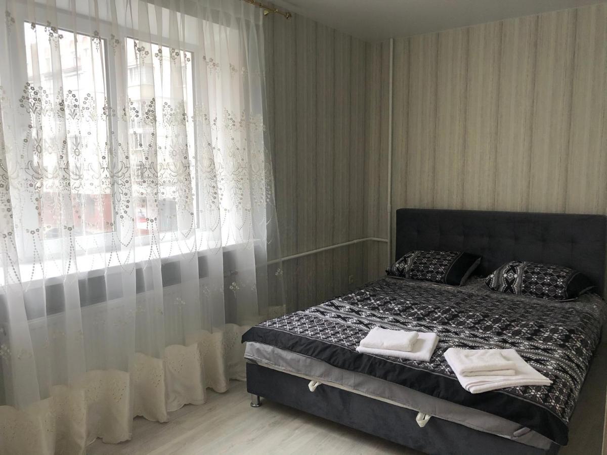 Cosy flat in the city centre Csernyihiv Kültér fotó