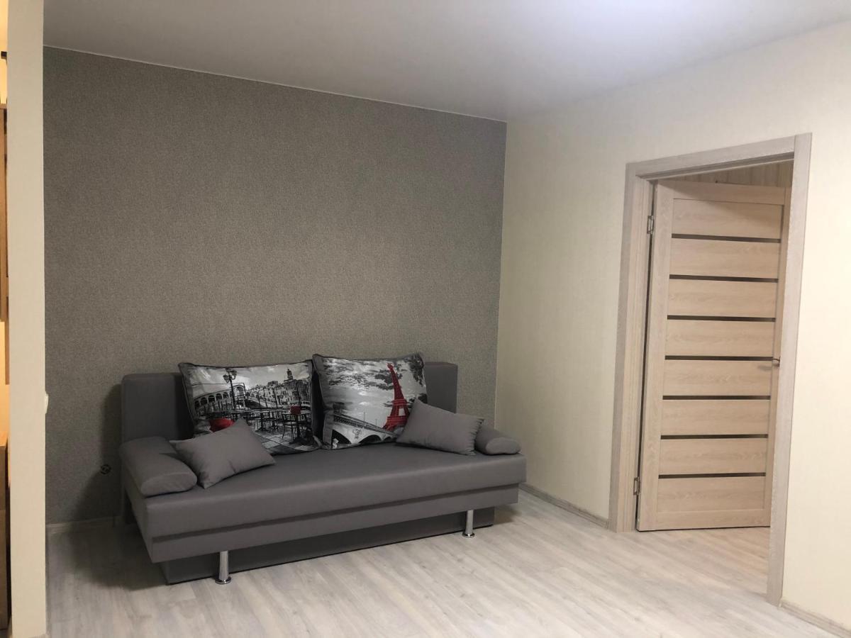 Cosy flat in the city centre Csernyihiv Kültér fotó