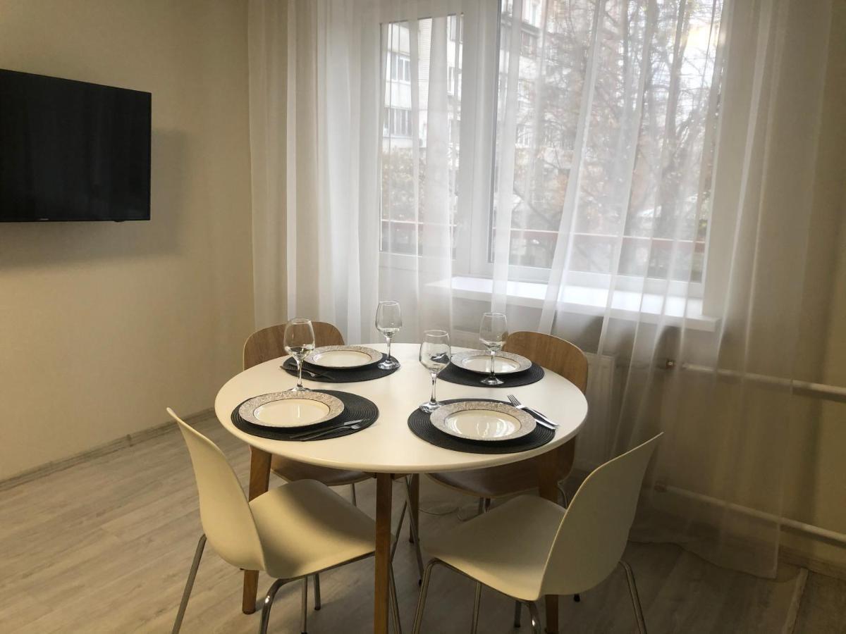 Cosy flat in the city centre Csernyihiv Kültér fotó